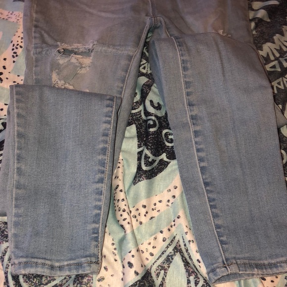Pacsun Ripped Jean - Picture 2 of 4